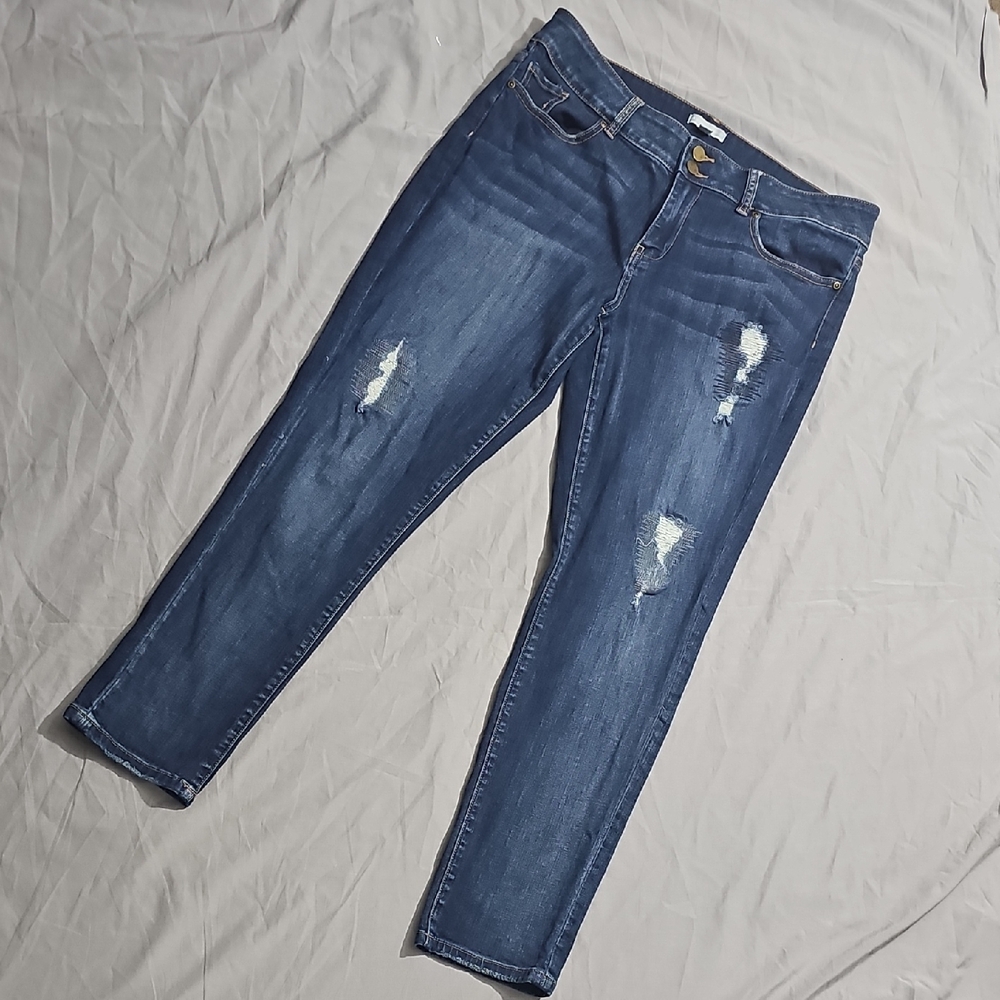 NY & Co. Distressed Faded Blue Jegging Sz 14